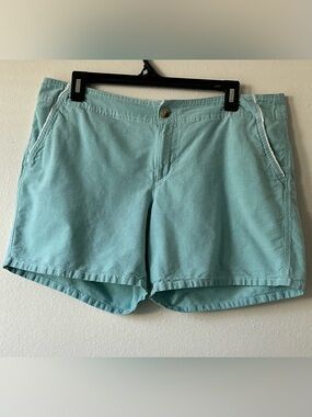 Columbia PFG Women's Shorts - Size 12 - Mint Green/Turquoise